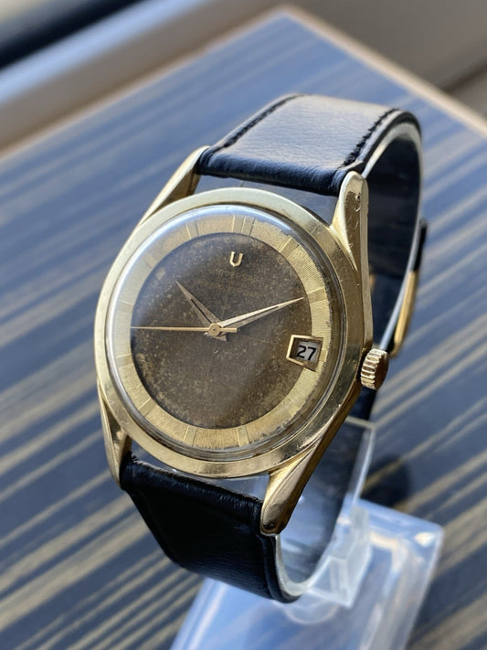 Universal Genève Polerouter Date Automatic Vintage Watch