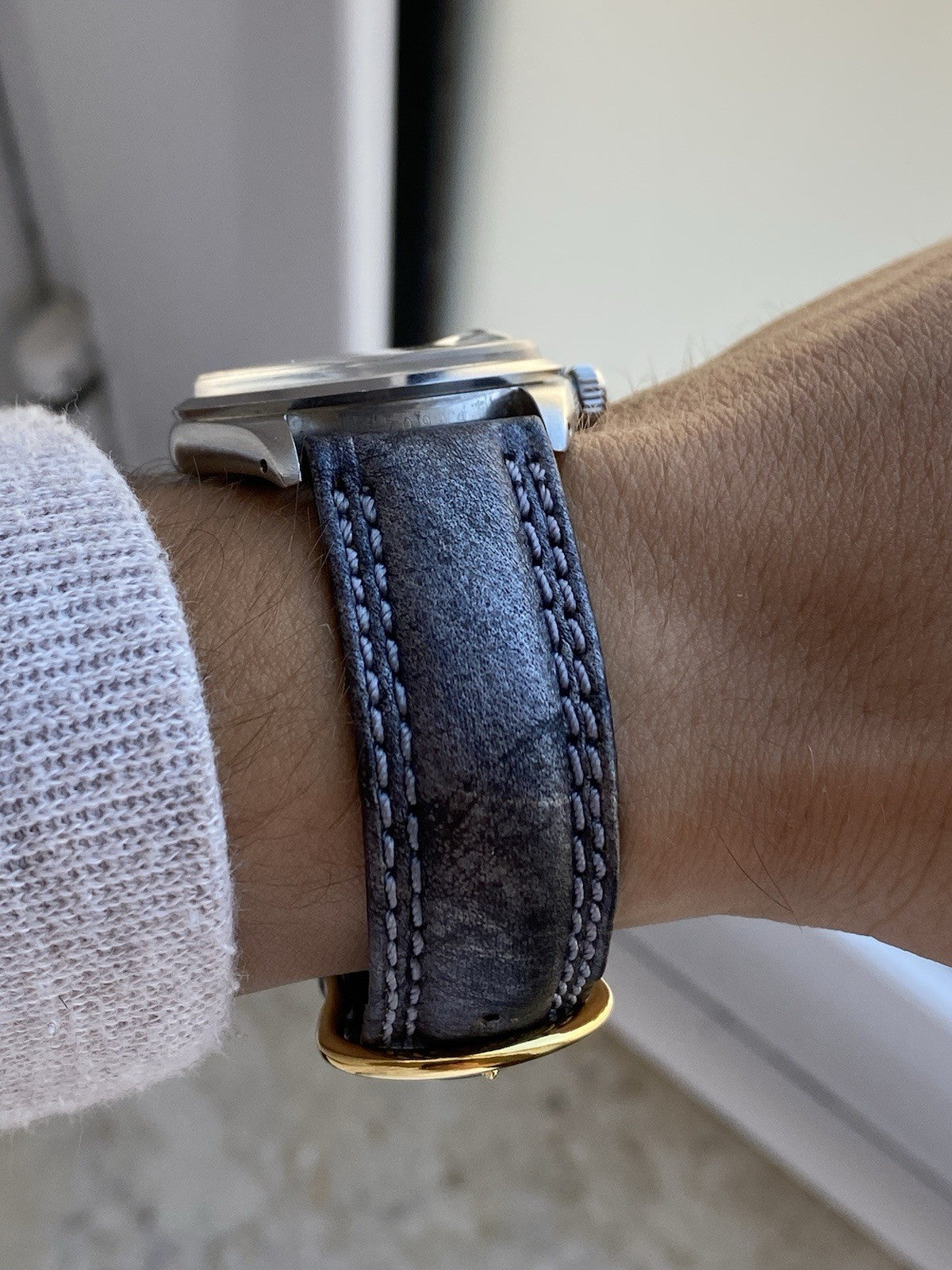 Vintage Tudor Big Rose Oysterdate Shock-Resisting