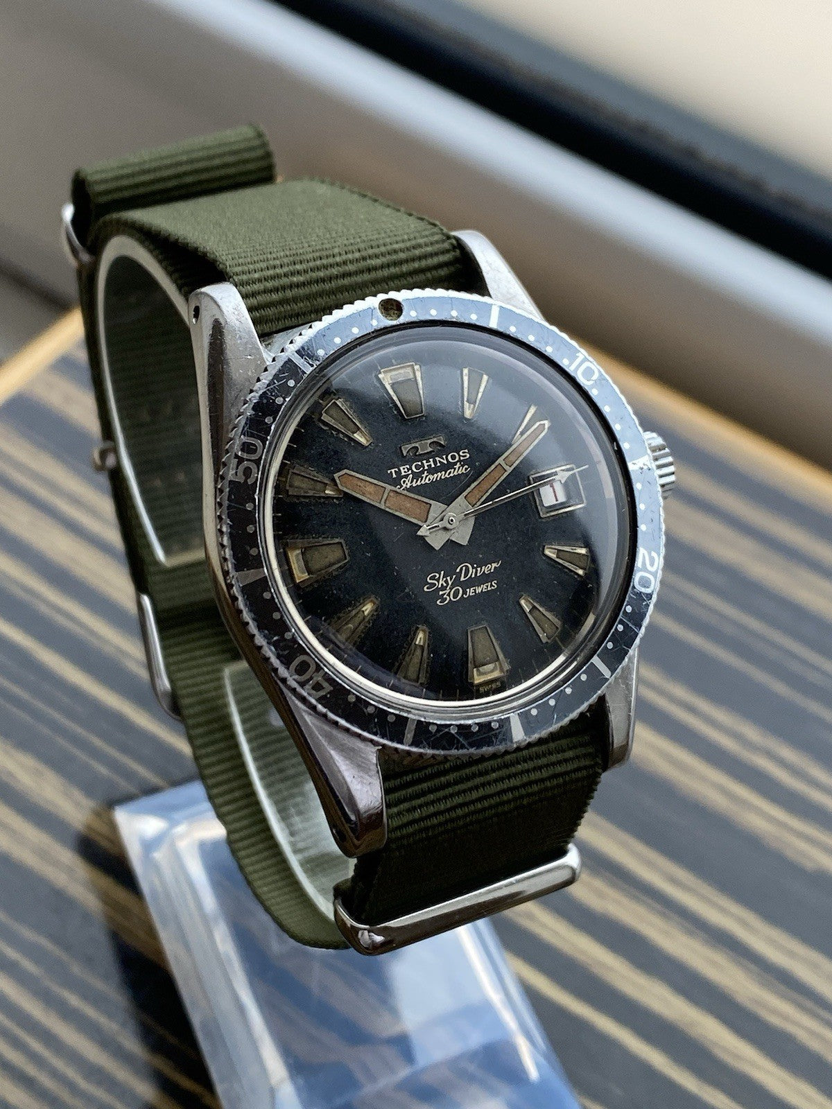 Technos Automatic Sky Diver Vintage Sub 1960's Swiss Made Watch 37mm