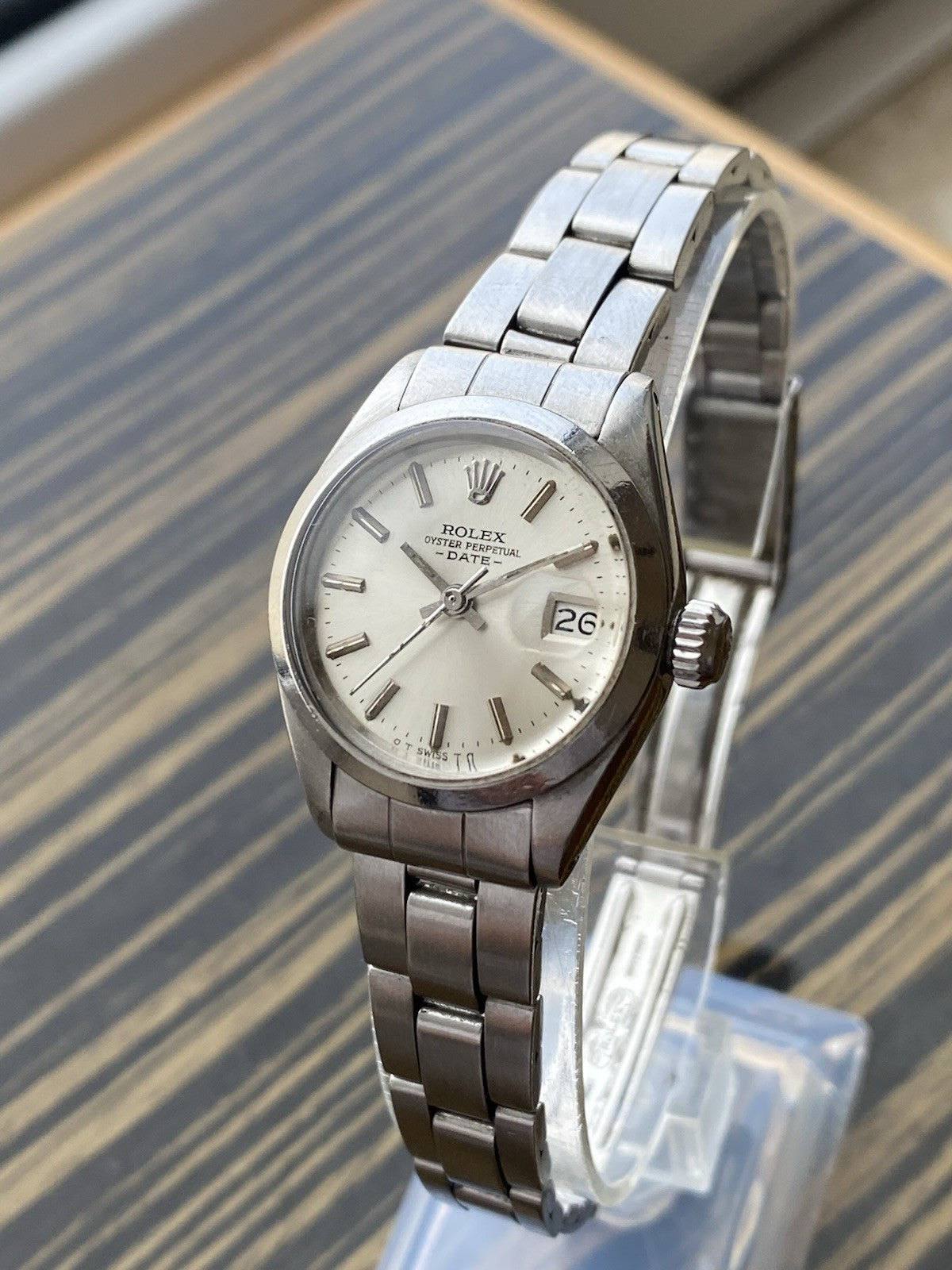Rolex Oyster Perpetual Date Ladies Automatic 26mm Watch