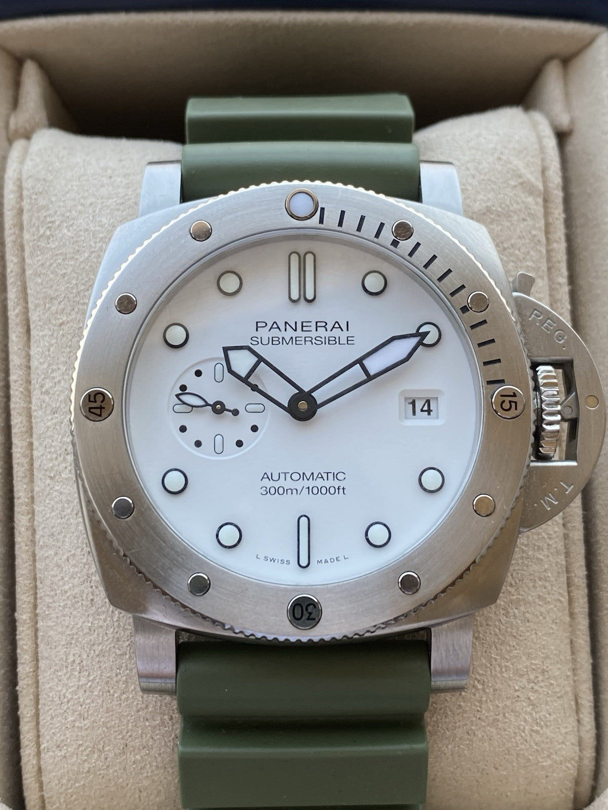 Panerai Submersible PAM01226 - Full Set 2023