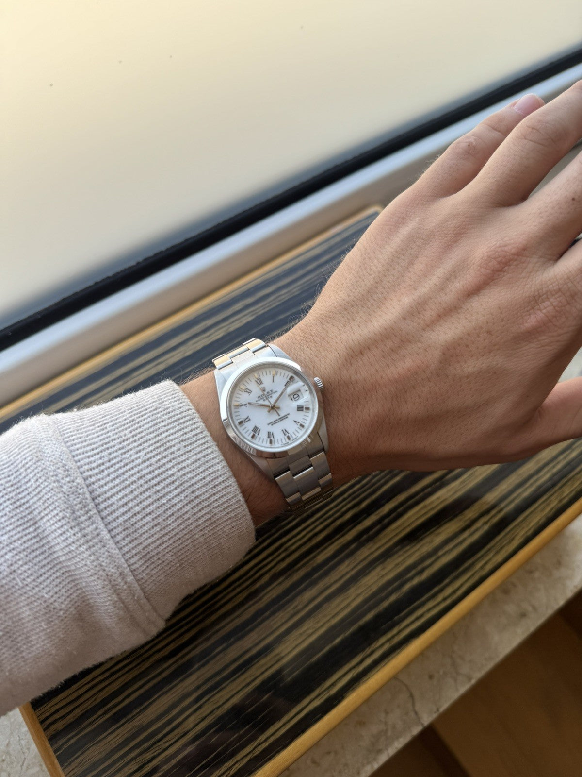 Rolex Oyster Perpetual Date 34mm Automatic Watch Ref 15200