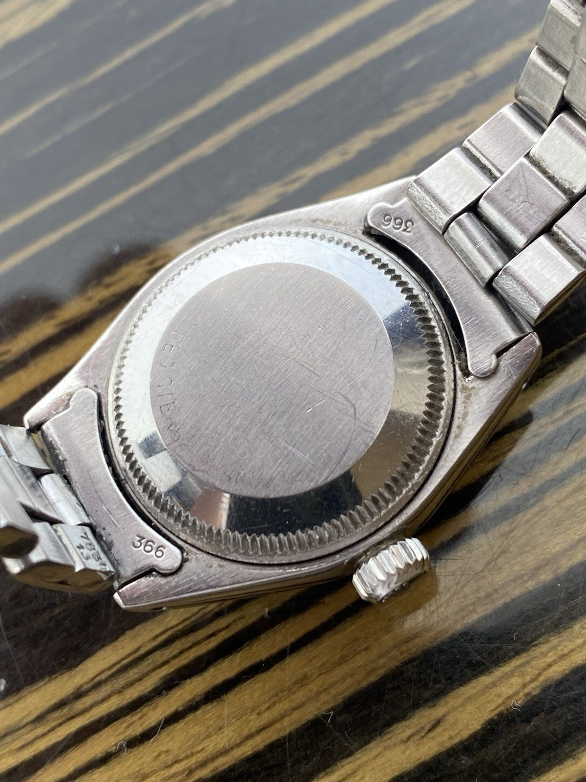 Rolex Oyster Perpetual Date Ladies Automatic 26mm Watch