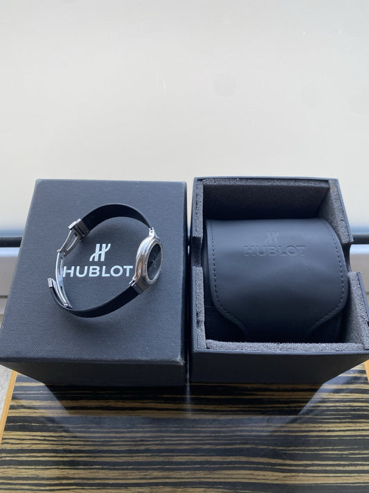 Hublot Classic MDM 32mm Quartz Watch Unisex