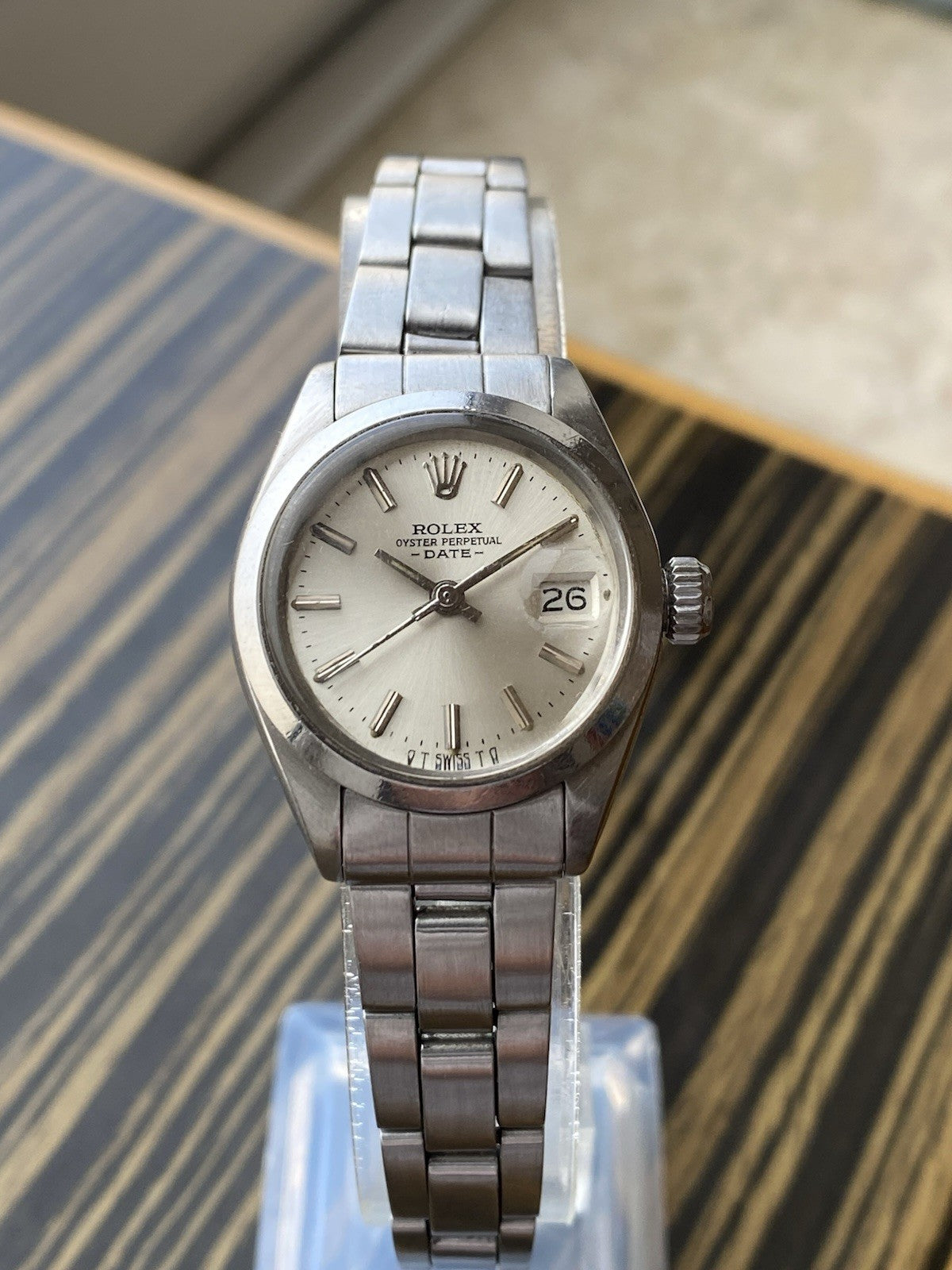 Rolex Oyster Perpetual Date Ladies Automatic 26mm Watch