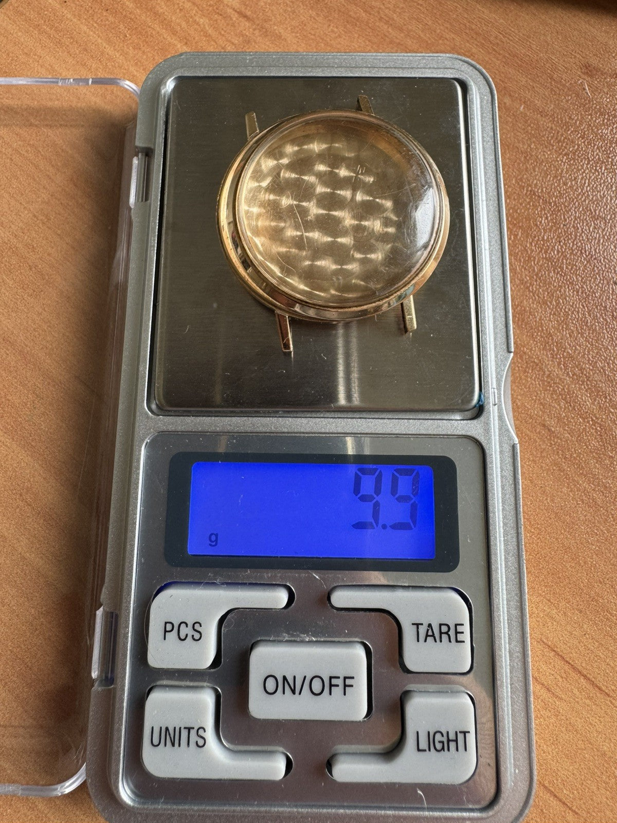 Omega Genève Automatic Date – 18K Gold