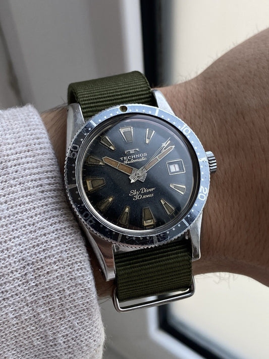 Technos Automatic Sky Diver Vintage Sub 1960's Swiss Made Watch 37mm