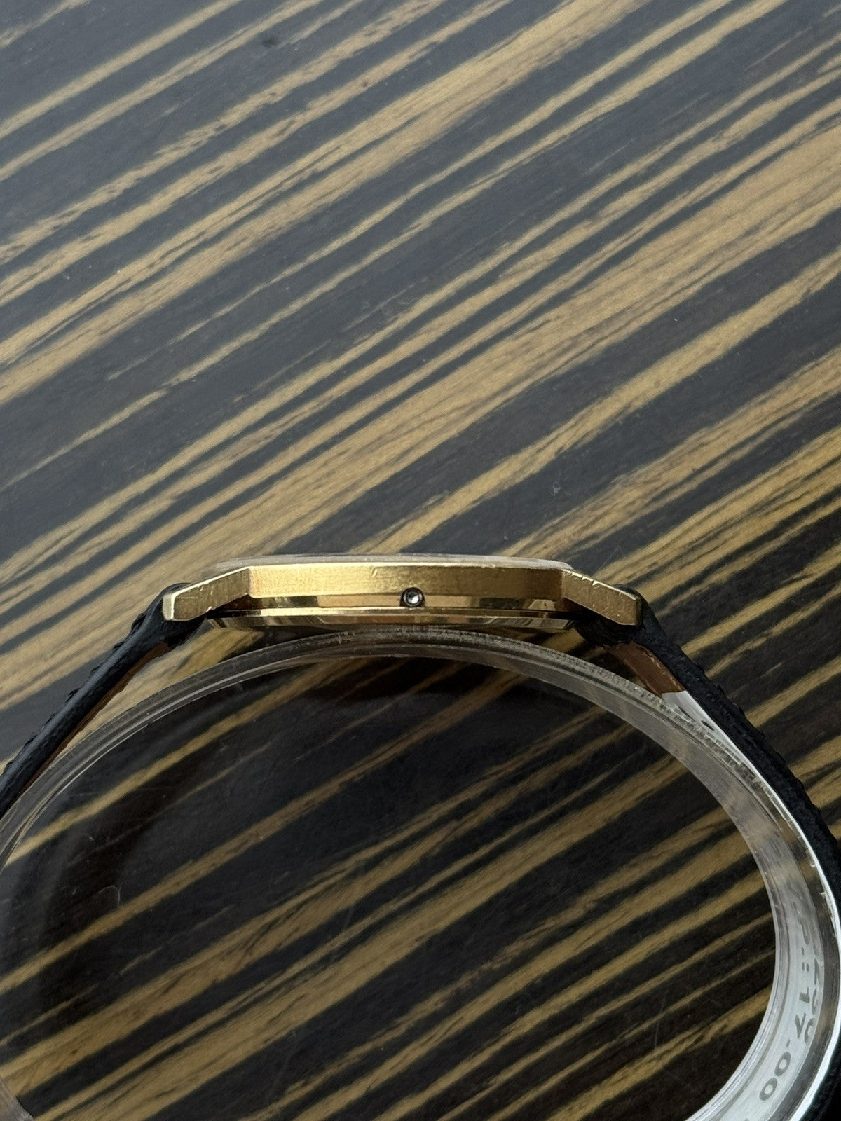 18kt Gold Omega De Ville Quartz Vintage Watch 