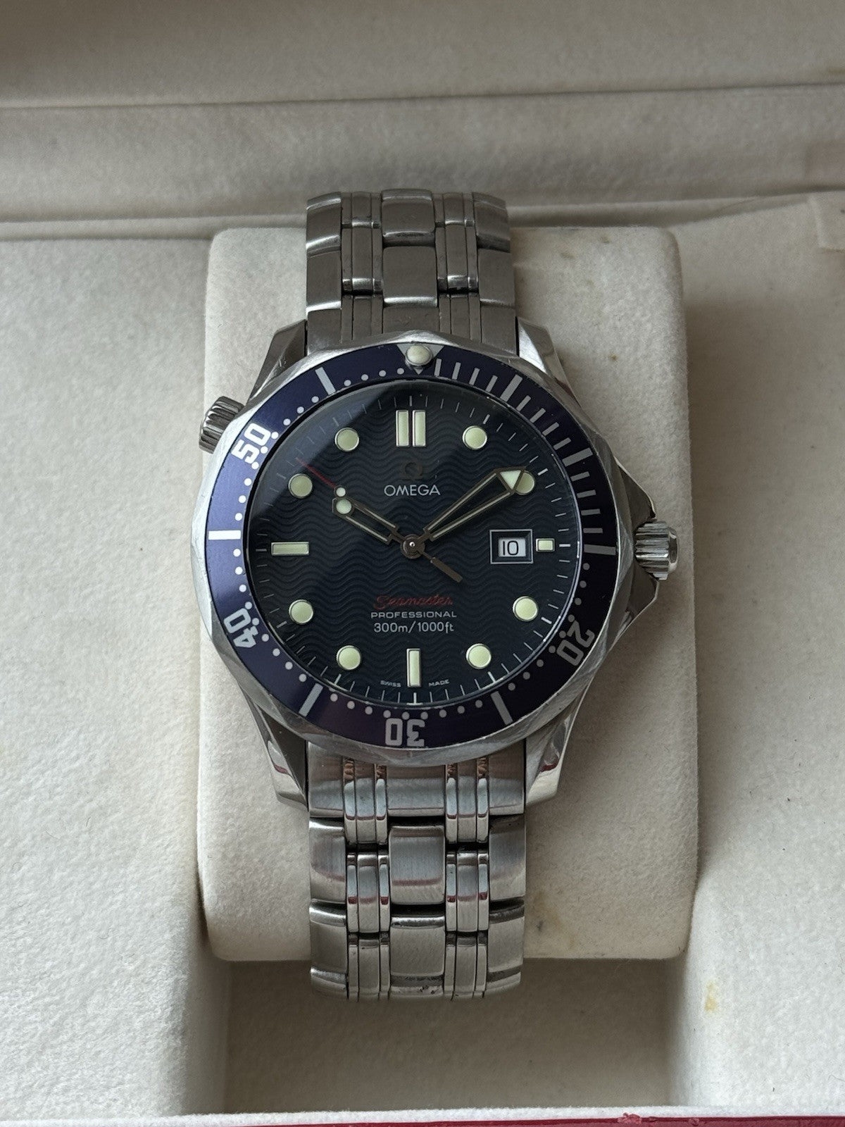 Omega Seamaster  James Bond Full Set 41mm Quartz Watch