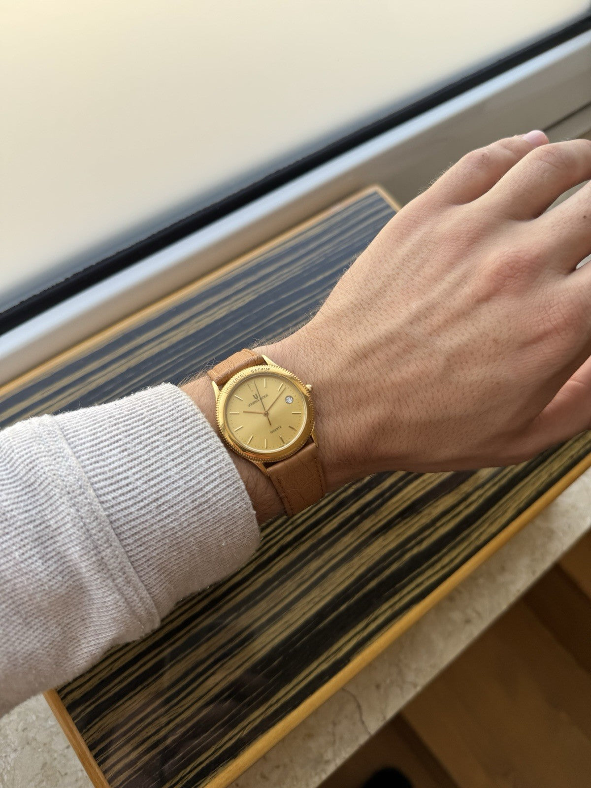 Universal Geneve Classic 33mm Quartz Watch