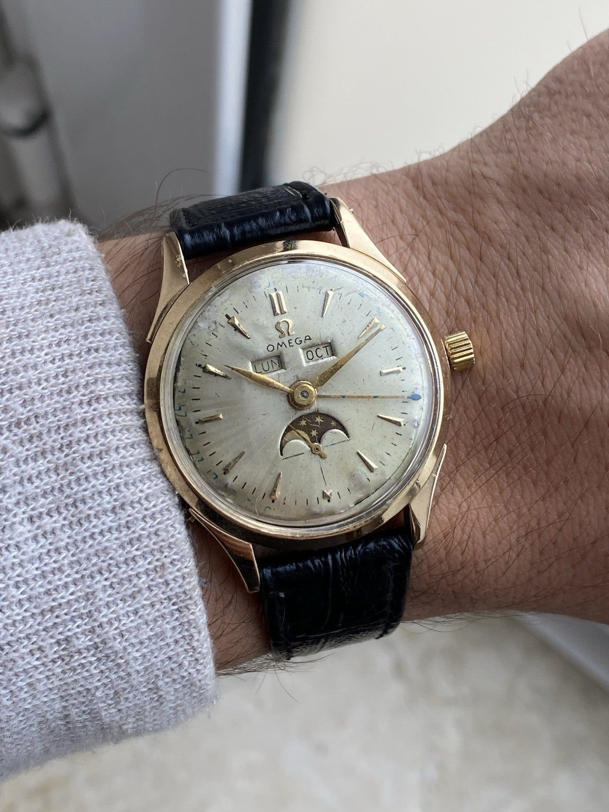 Vintage OMEGA Triple Calendar Moon Phase Cal. 381