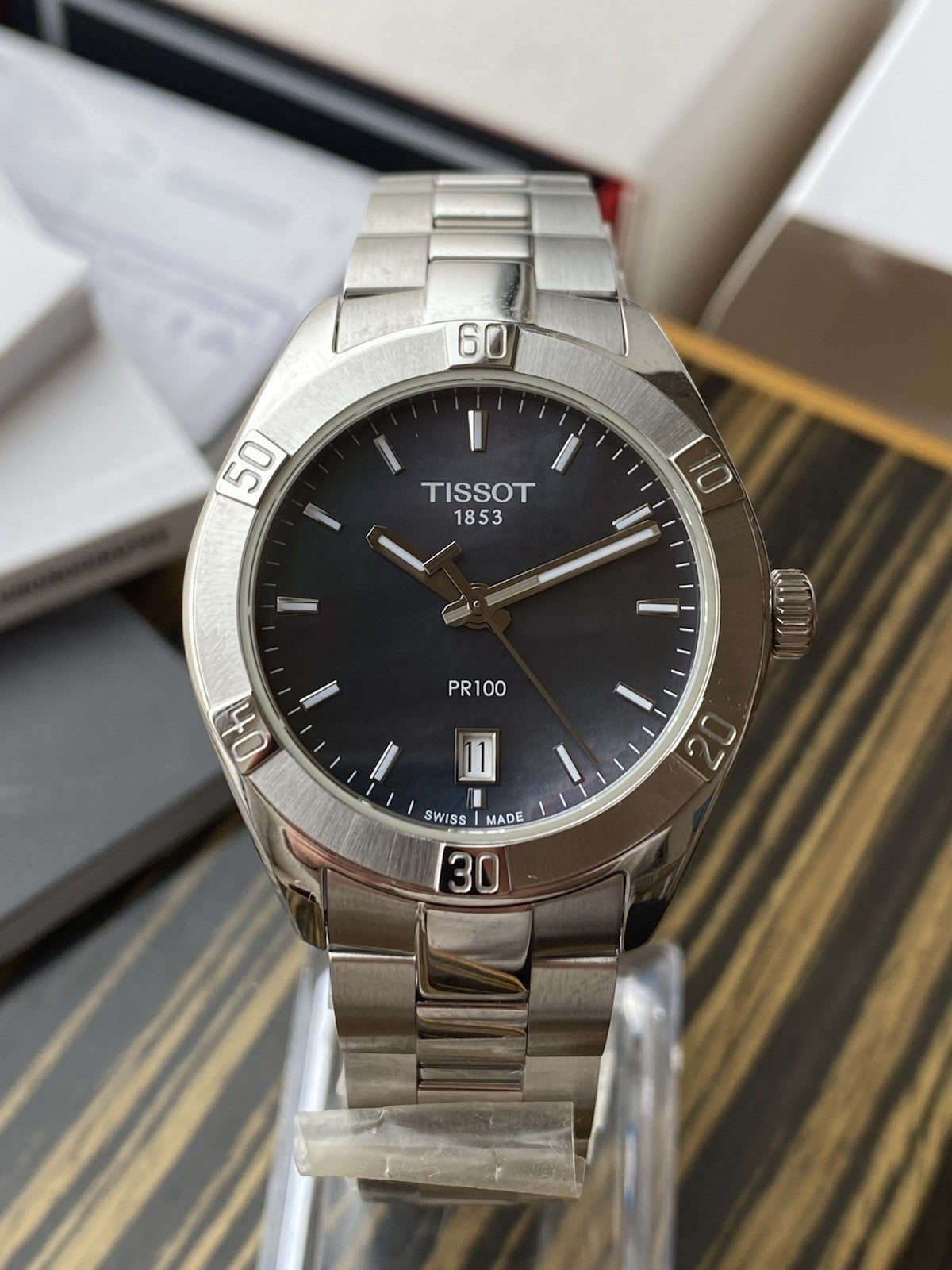 Tissot PR100 Quartz Sport Chic – NOS – Full Set