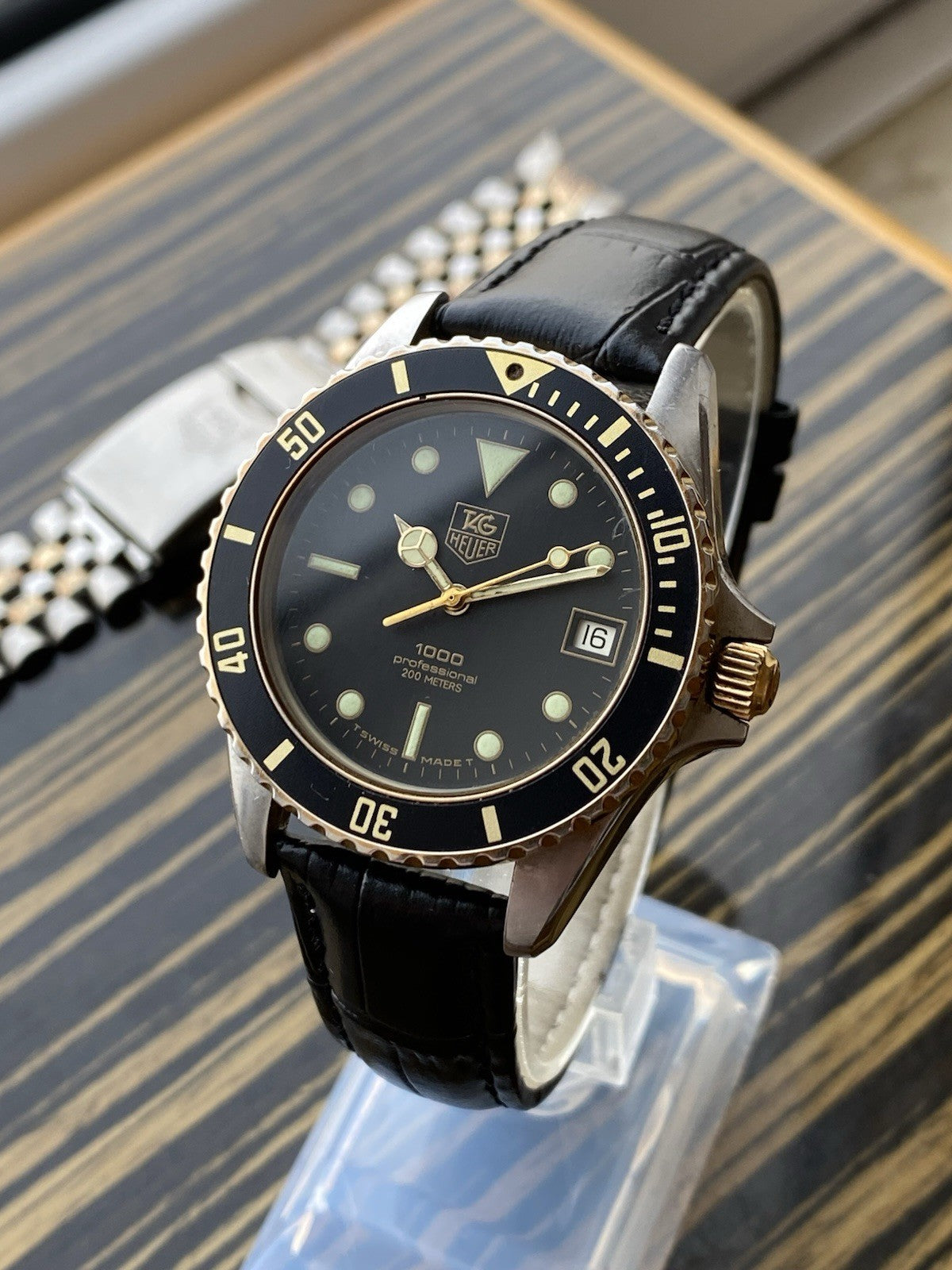 TAG Heuer 1000 Professional – Swiss vintage Diver Watch
