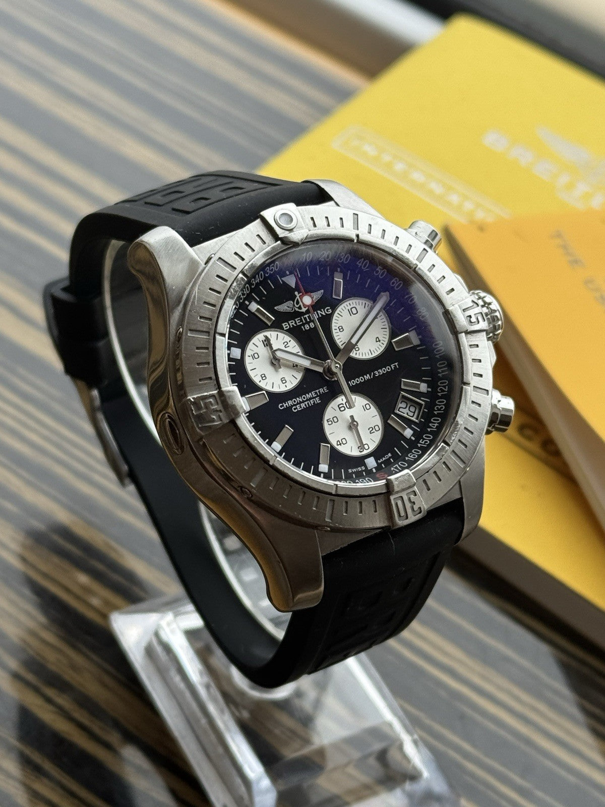 Breitling Avenger Wolf Quartz Chronograph Full Set