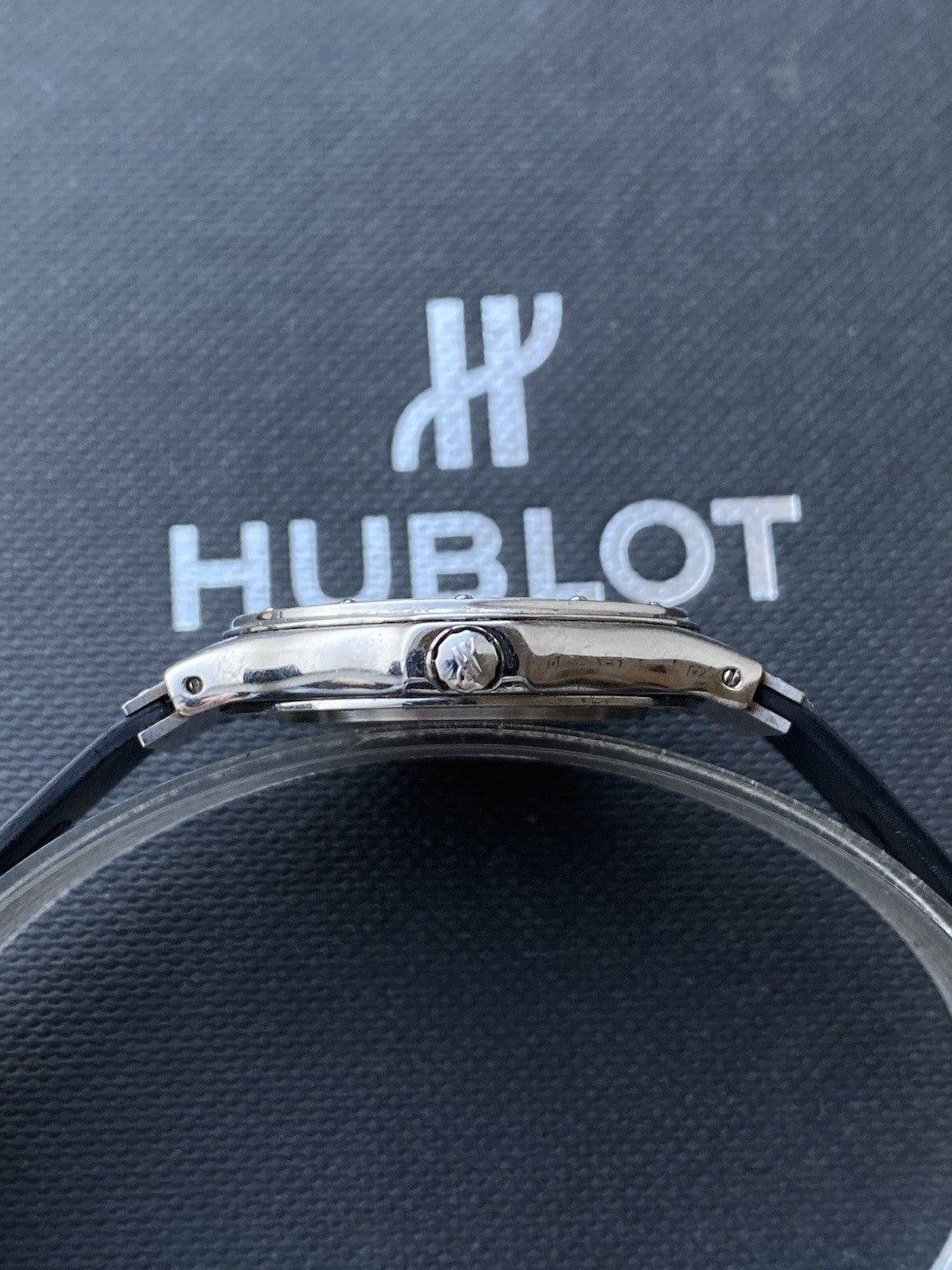 Hublot Classic MDM 32mm Quartz Watch Unisex