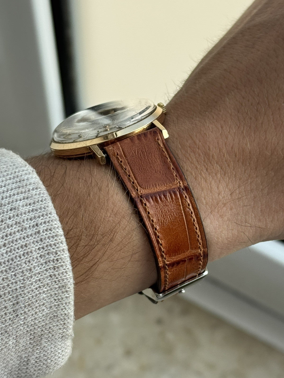 Omega Genève Automatic Date – 18K Gold