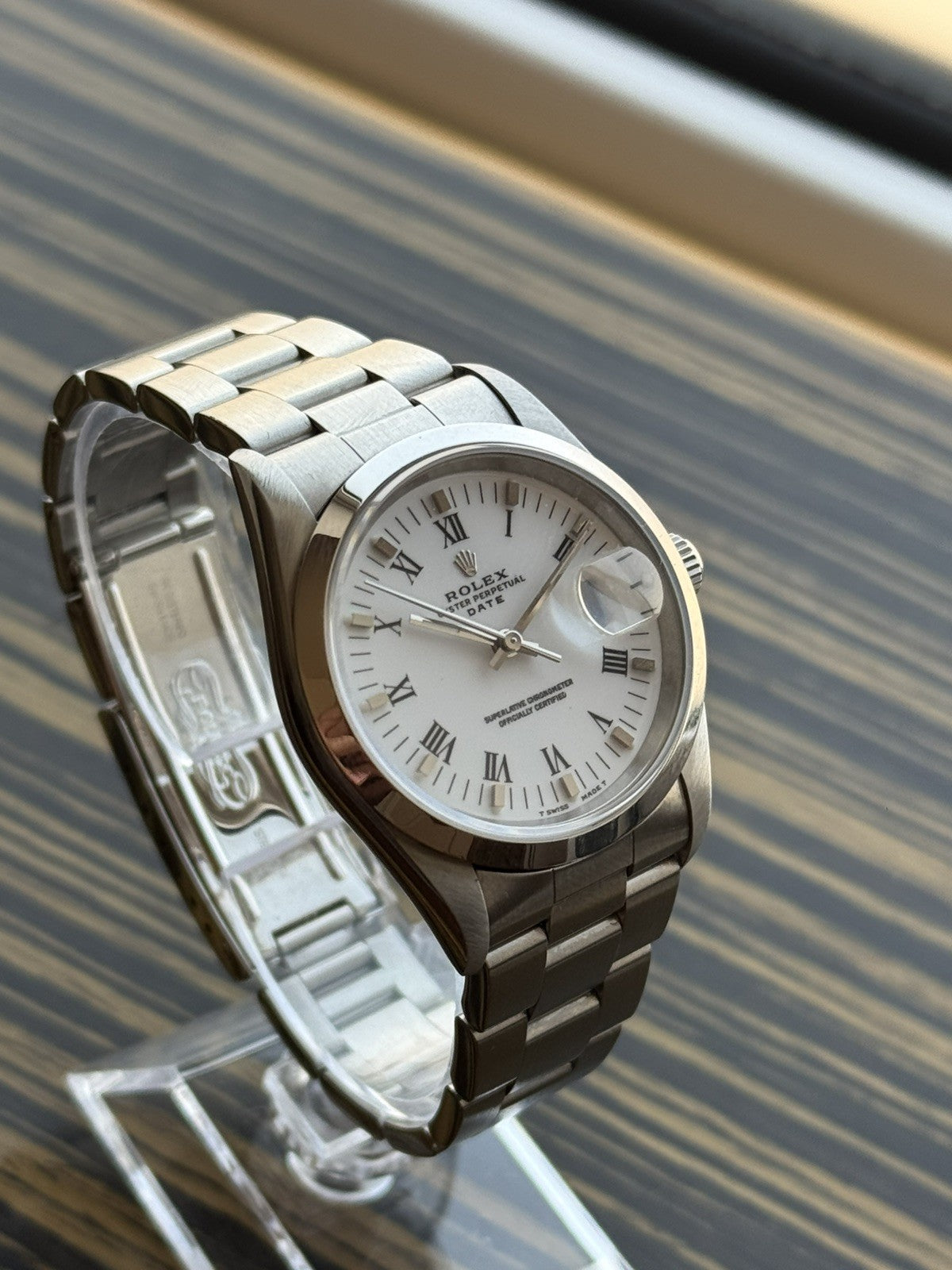Rolex Oyster Perpetual Date 34mm Automatic  Watch Ref 15200