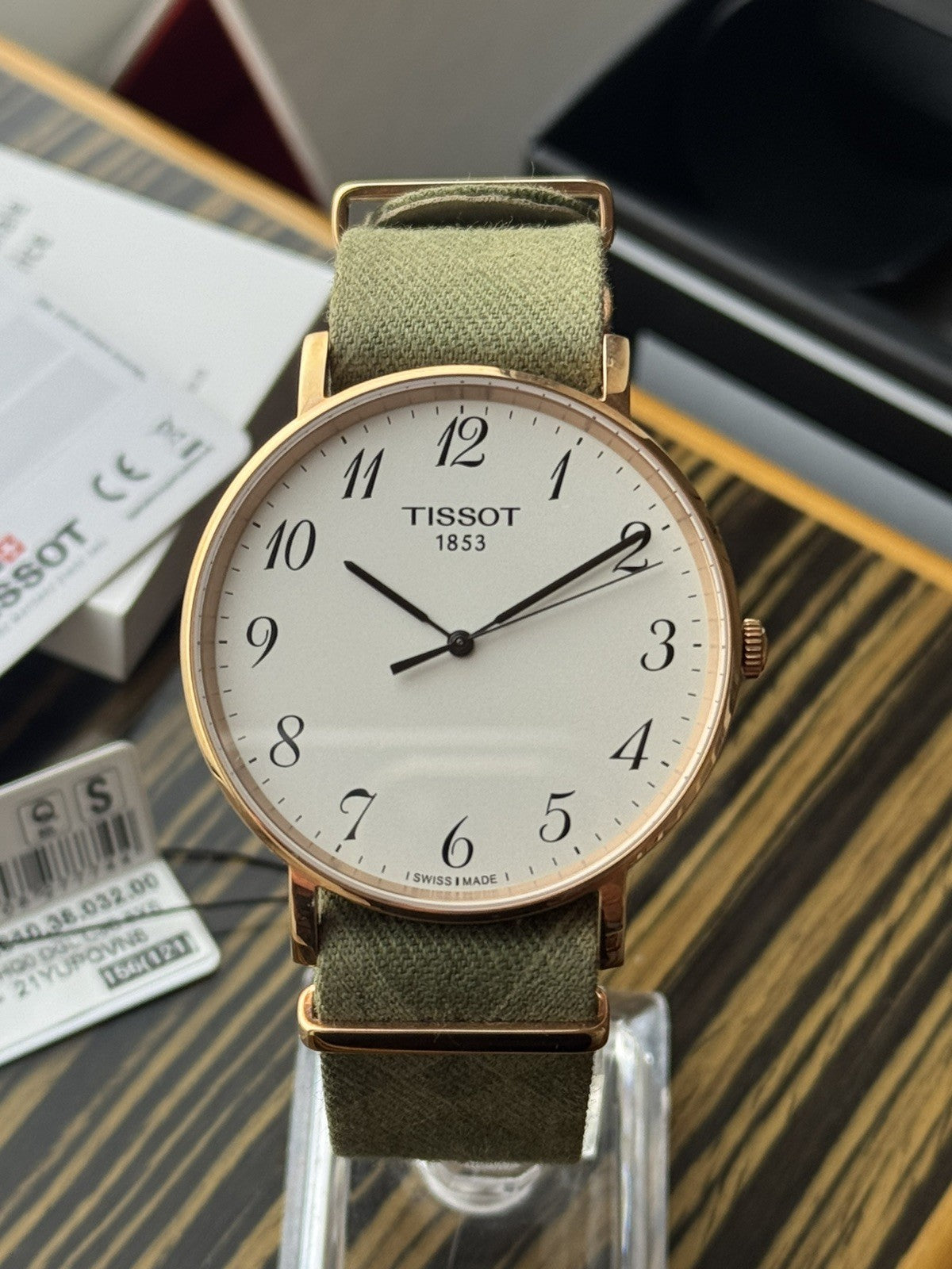 Tissot Everytime Swissmatic Brand New / Full Set gold and white