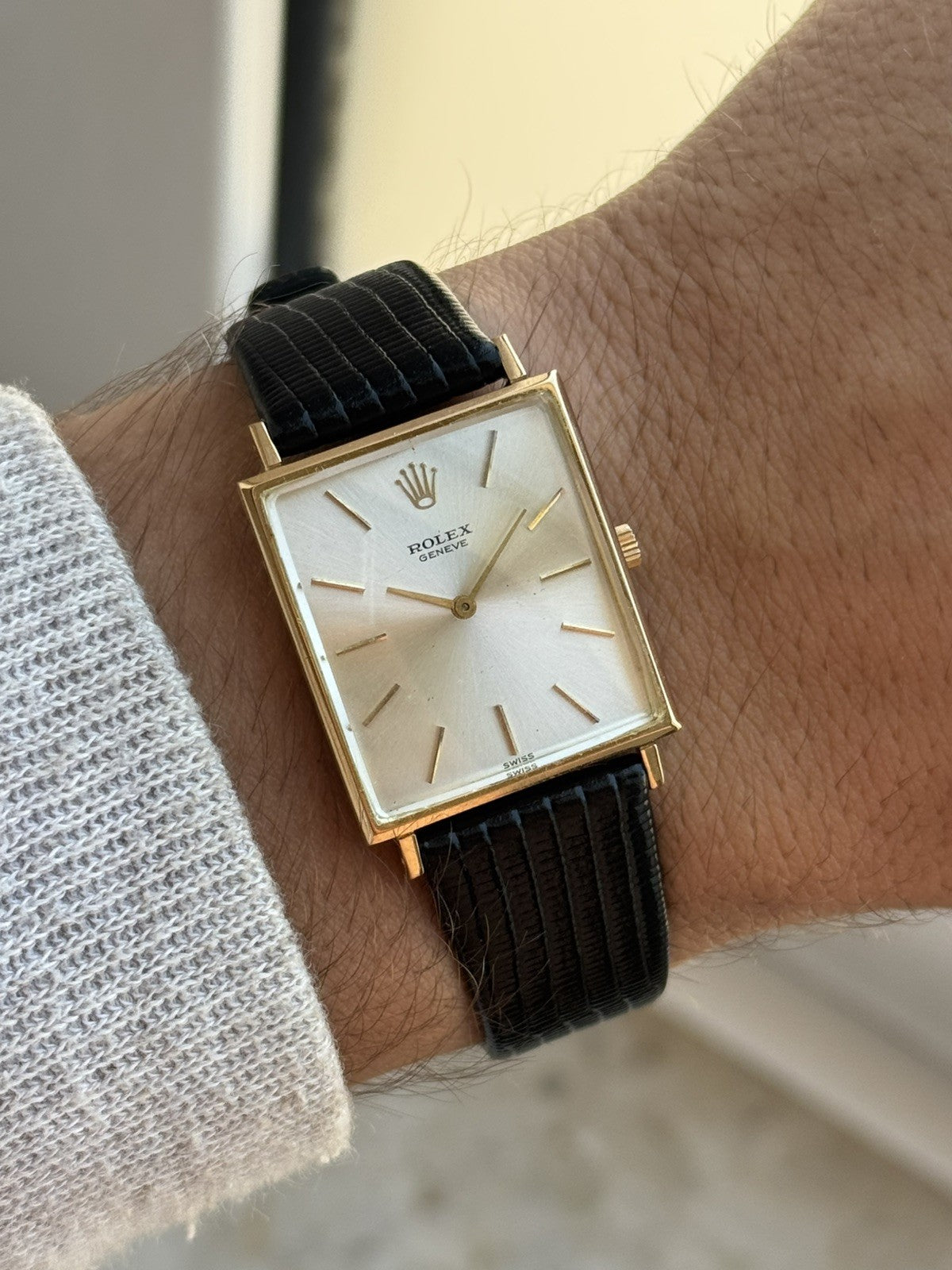 Rolex Cellini Vintage 18kt golf tank watch 