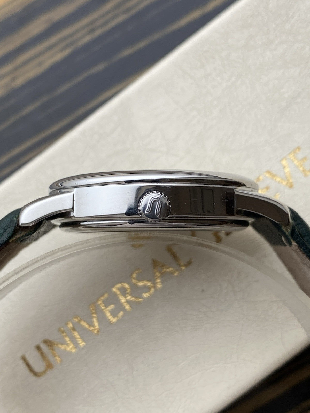 Universal Geneve Automatic GMT Power Reserve New Old Stock