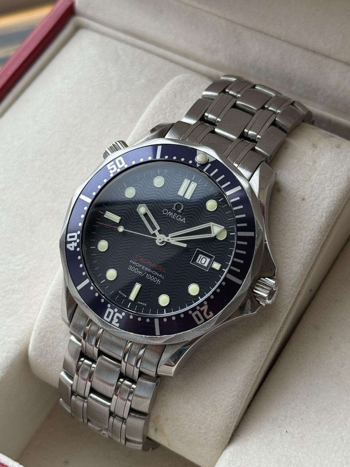 Omega Seamaster  James Bond Full Set 41mm Quartz Watch