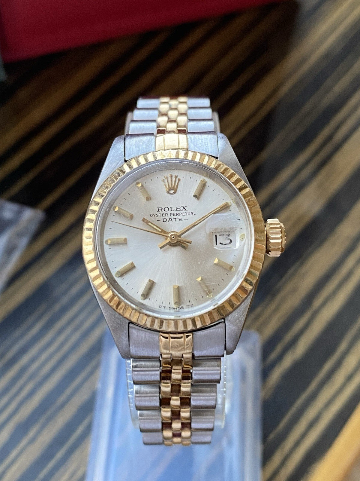 Rolex Oyster Perpetual Date Ladies Automatic 26mm Watch