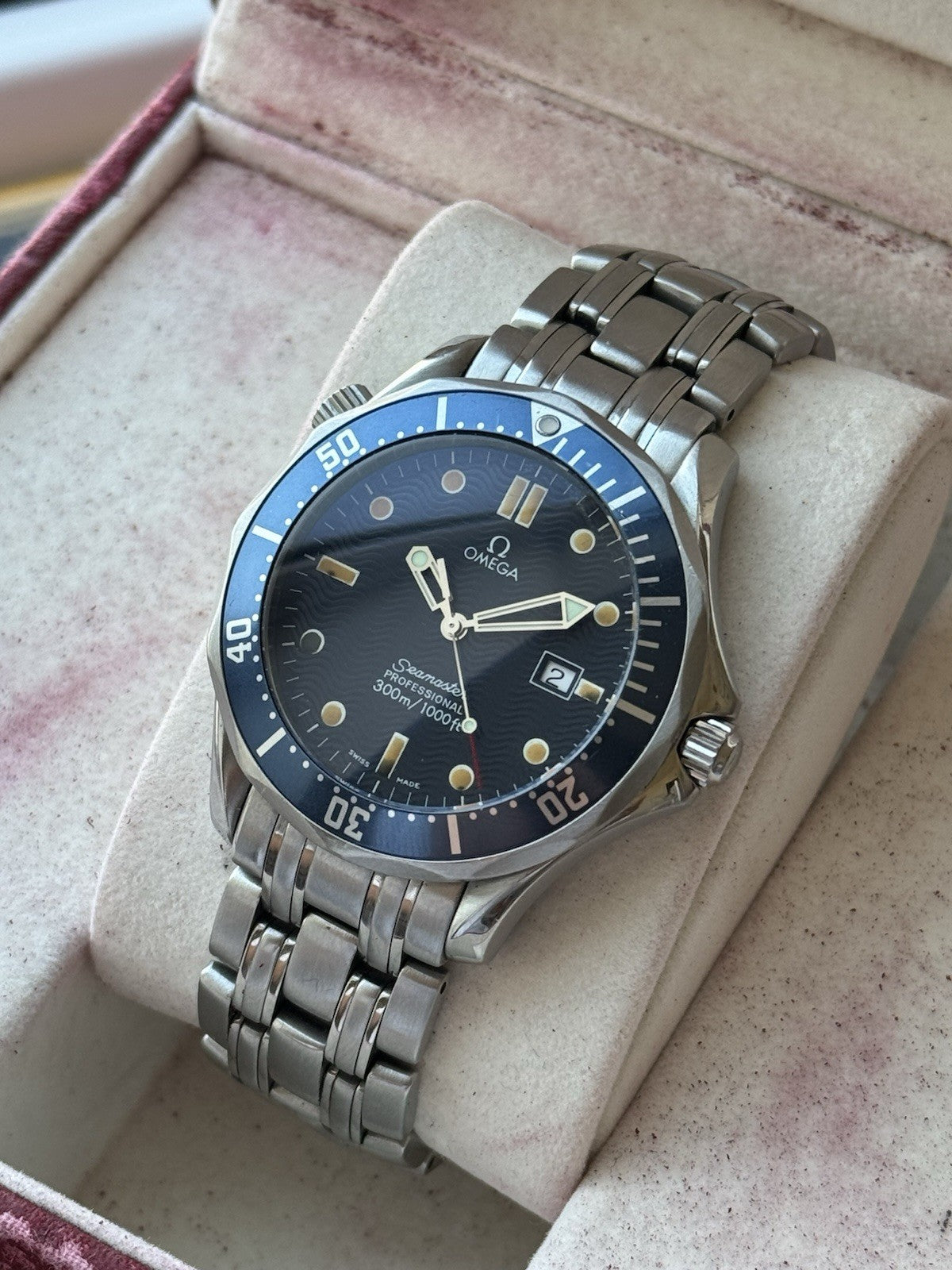 Omega Seamaster  James Bond Full Set 41mm Quartz Watch