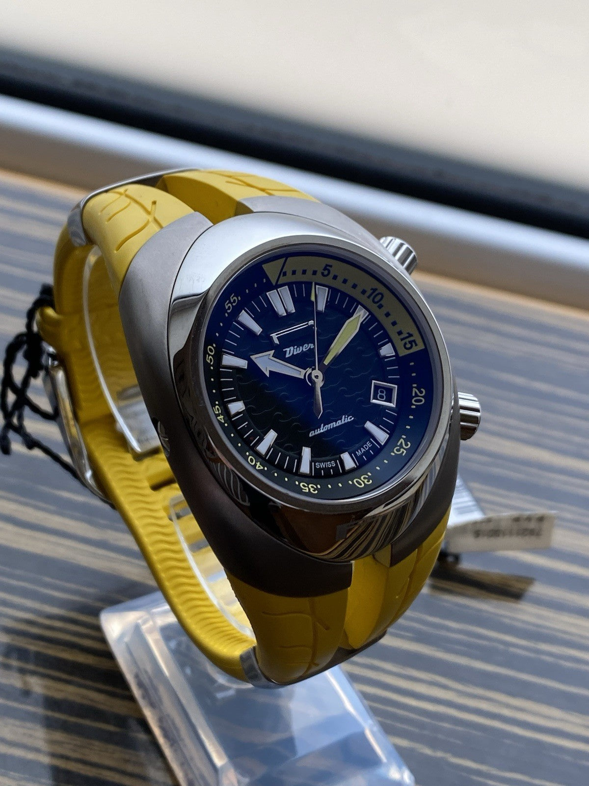 PIRELLI PZERO TEMPO MECHANICAL AUTOMATIC SWISS MADE DIVER WATCH YELLOW STRAP