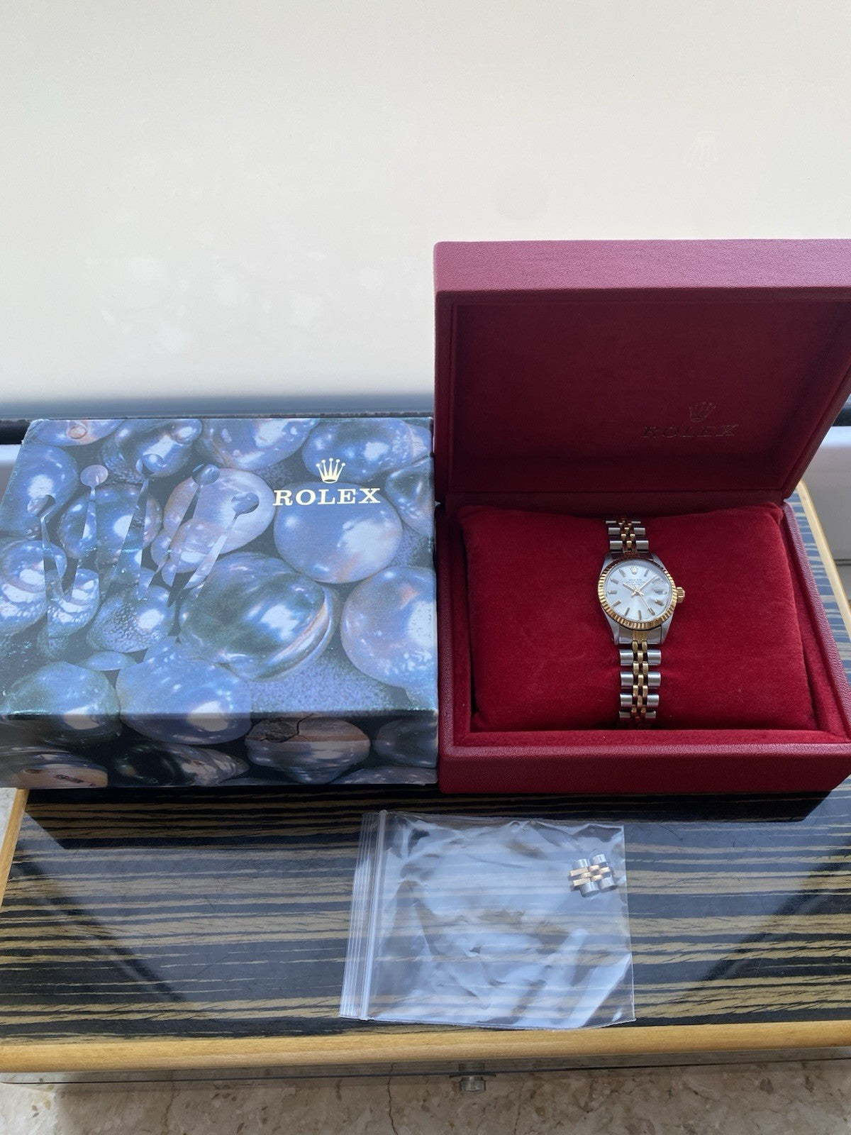 Rolex Oyster Perpetual Date Ladies Automatic 26mm Watch