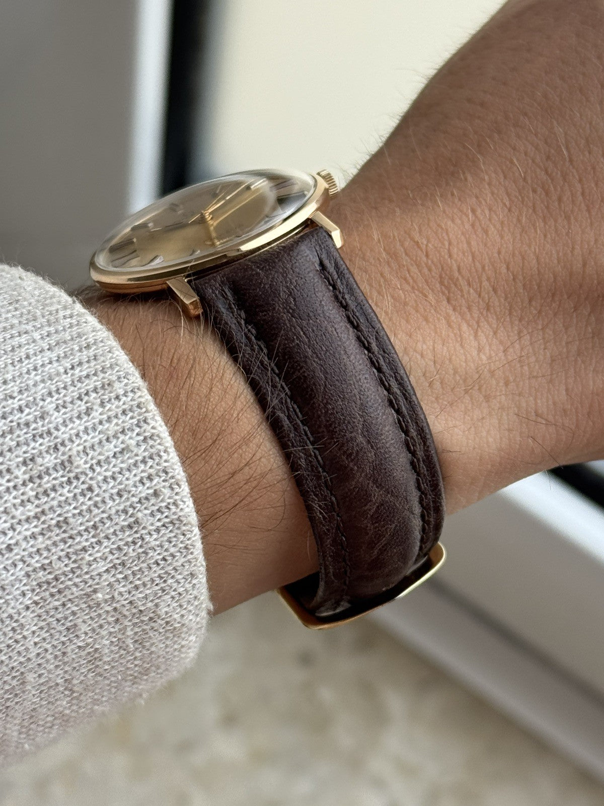 Omega Genève 18K Gold vintage manual wind watch