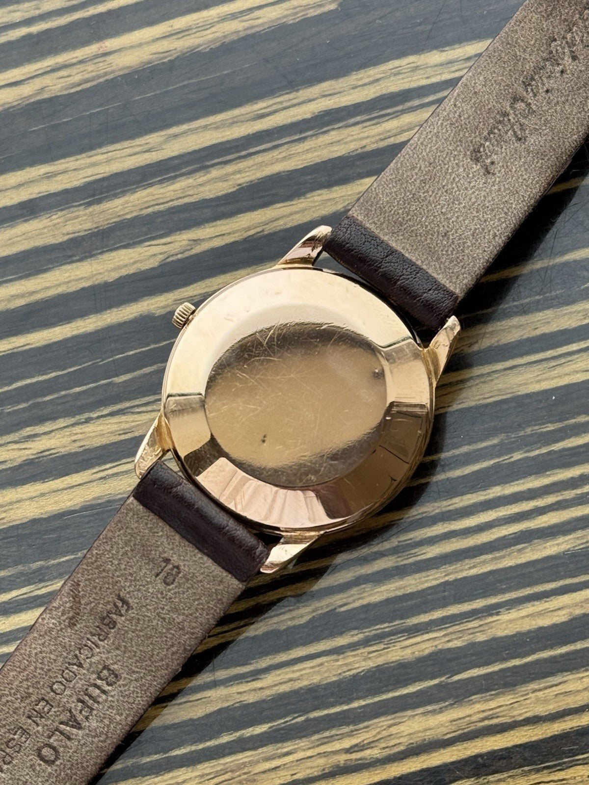 Omega Genève Automatic Vintage 18K Gold – Ref. 14703
