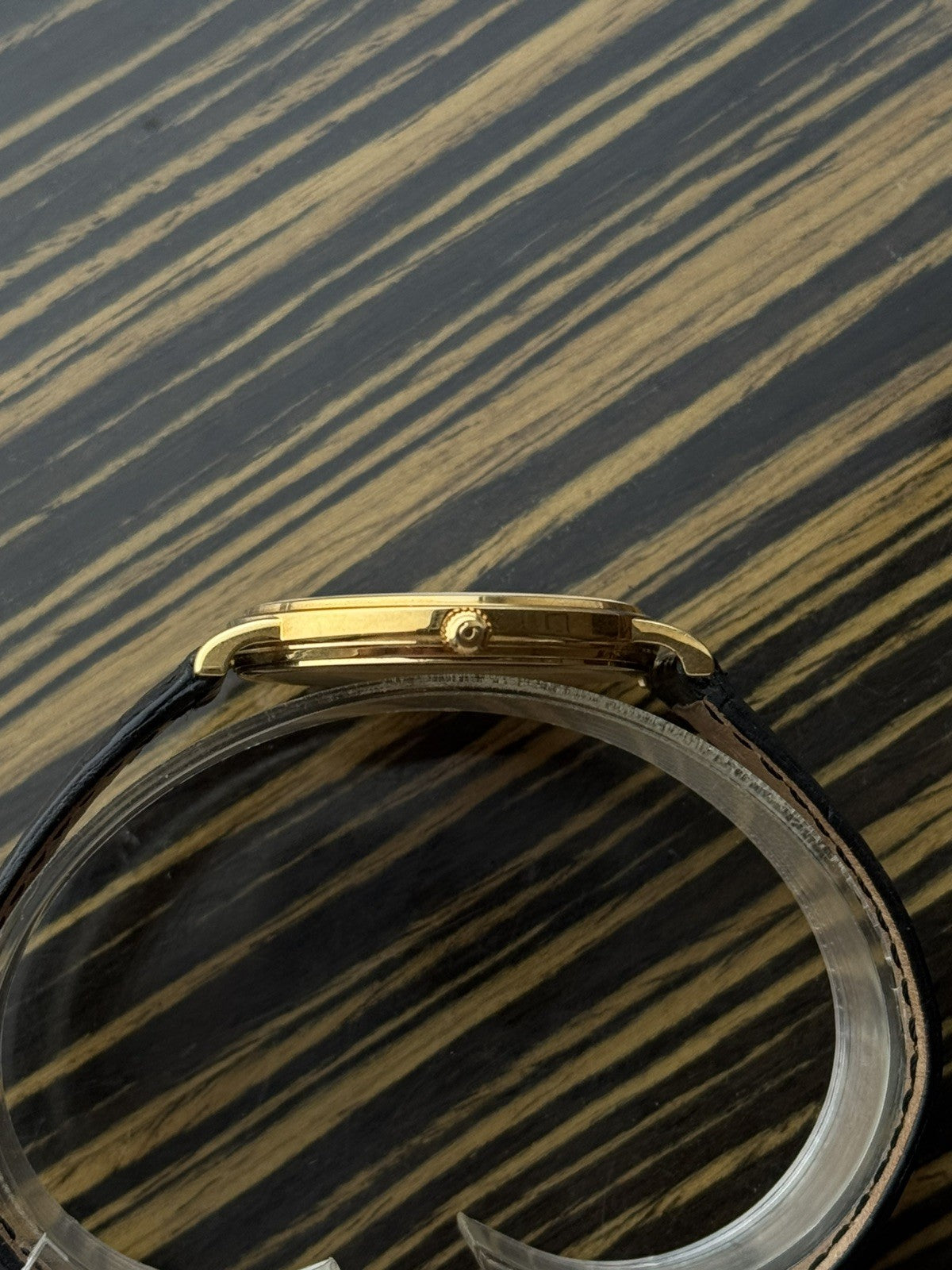 18kt Gold Omega De Ville Quartz Vintage Watch 