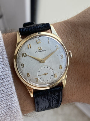 Reloj Omega vintage de oro de 9 quilates