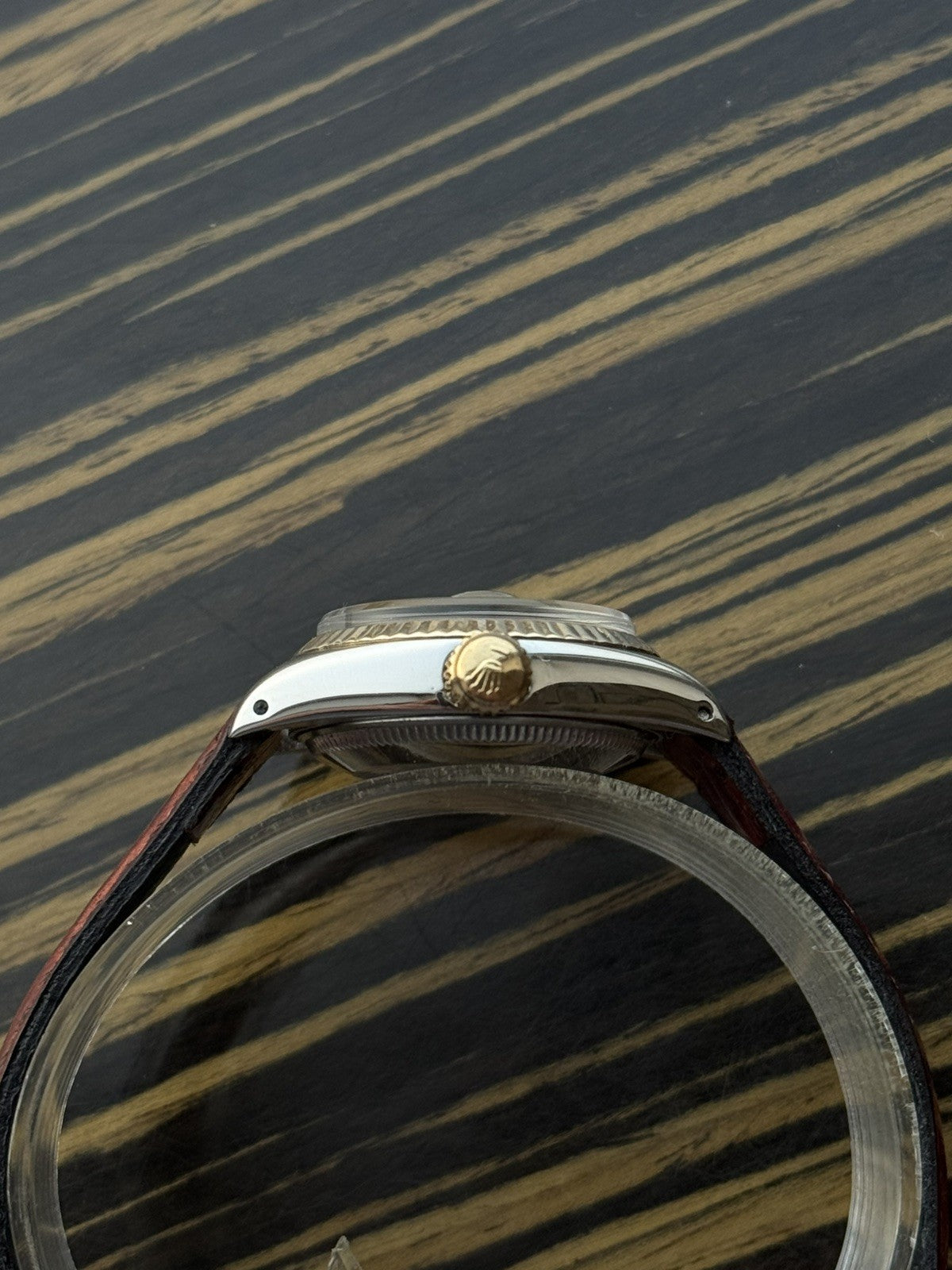 Rolex Oyster Perpetual Date Lady 26 mm – 18k Gold 26mm ref 6917
