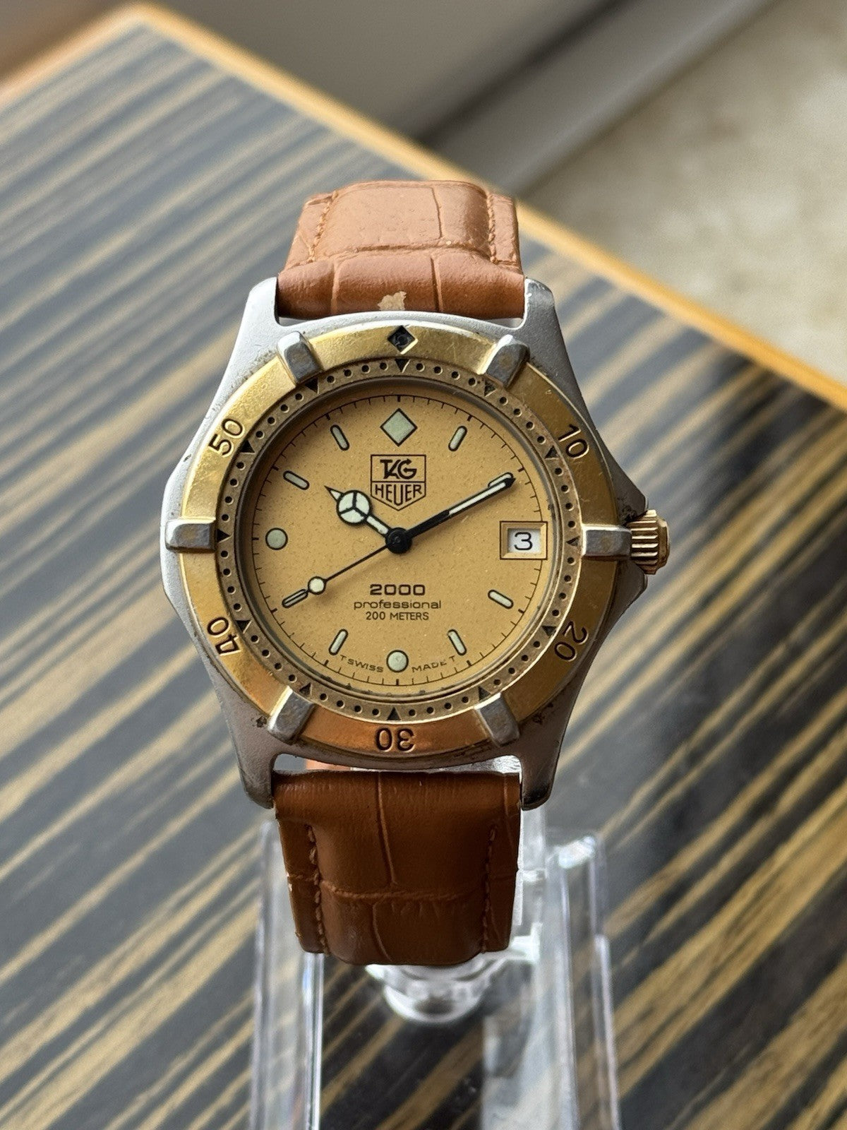 TAG Heuer 2000 Professional –  Swiss vintage Diver Watch