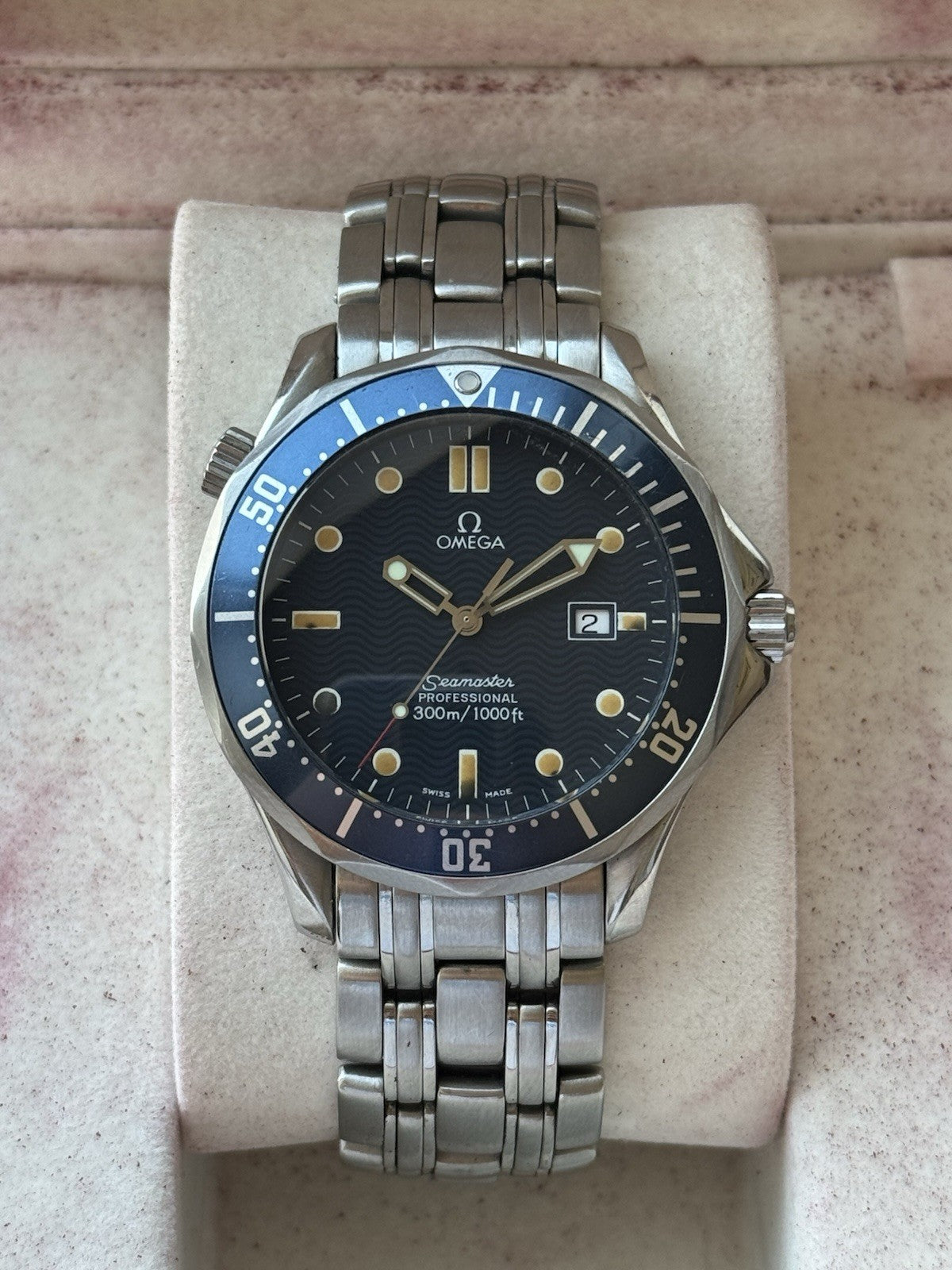 Omega Seamaster  James Bond Full Set 41mm Quartz Watch