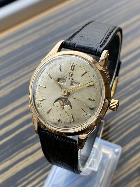 Vintage OMEGA Triple Calendar Moon Phase Cal. 381