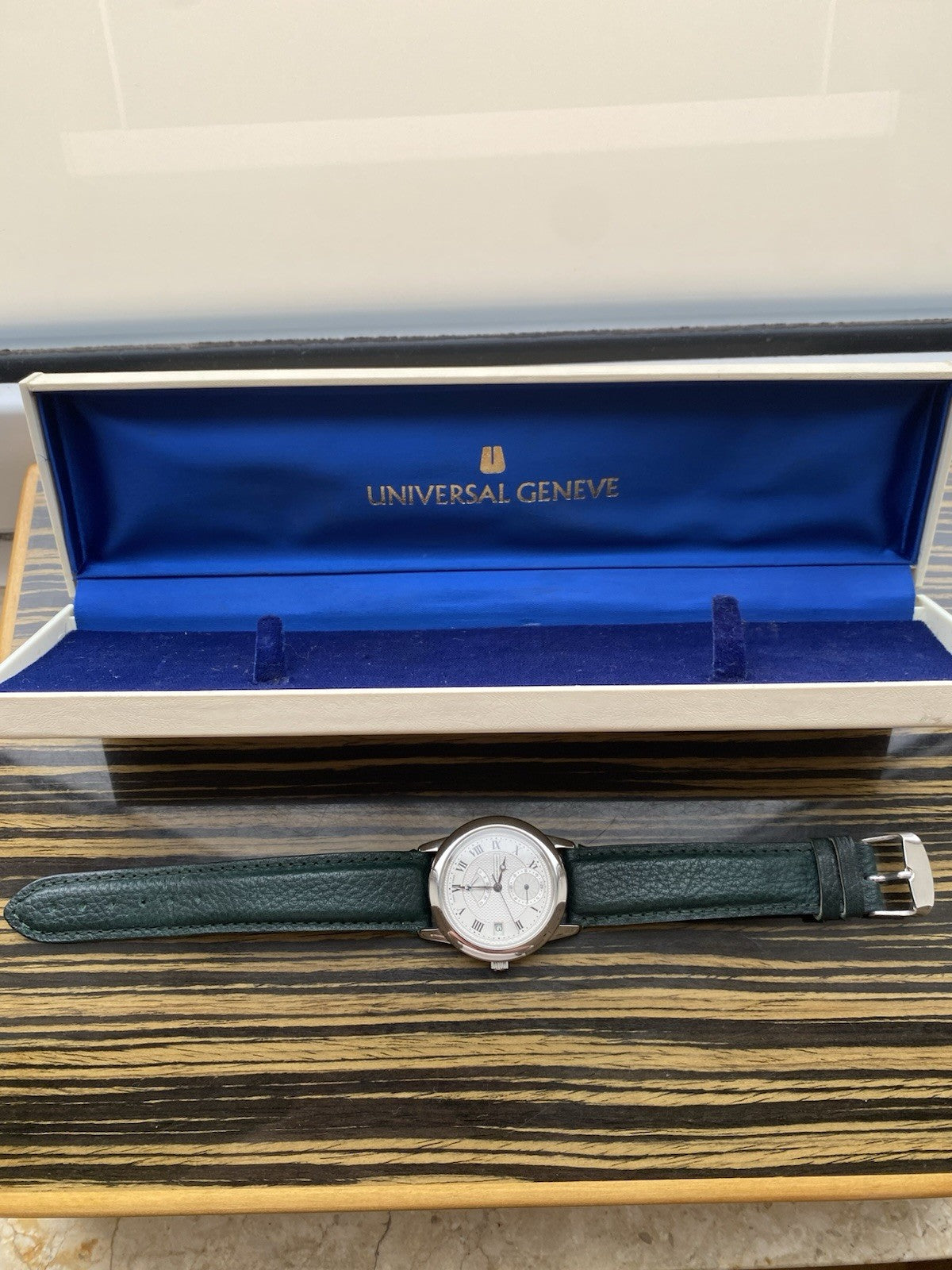 Universal Geneve Automatic GMT Power Reserve New Old Stock