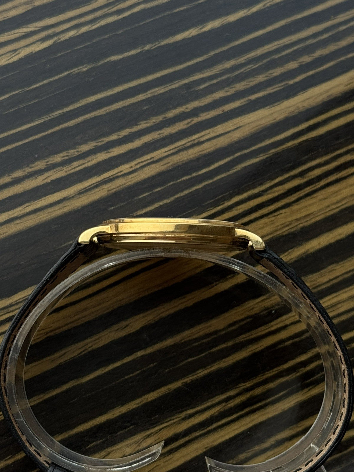18kt Gold Omega De Ville Quartz Vintage Watch 