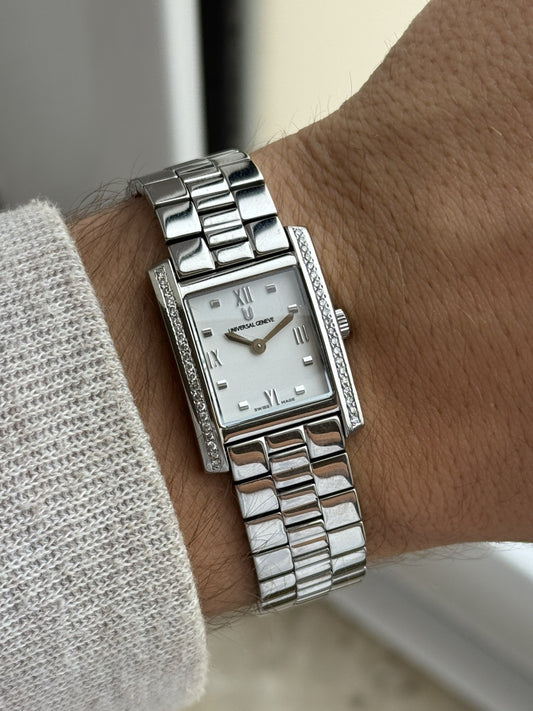 Universal Genève Ladies Quartz Tank watch
